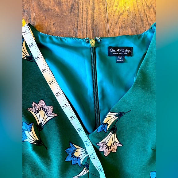 Ms.Selfridge Classic Green Floral Tea Dress with Open Puff Sleeve, Size 4 (US) - Picture 8 of 16